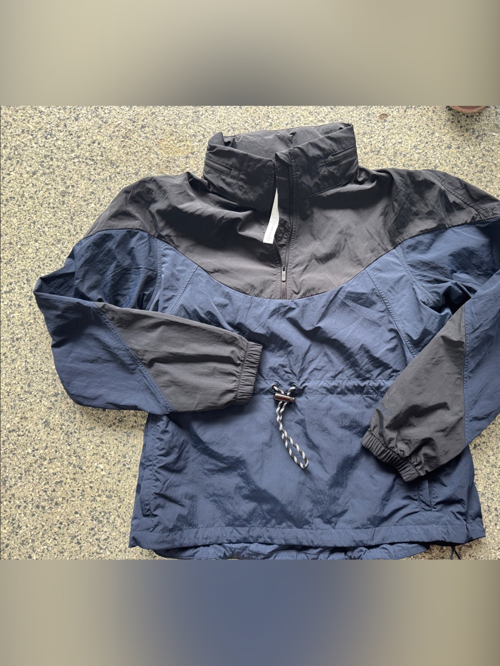 Lululemon Women's Two-Tone Navy and Black Windbreaker Jacket